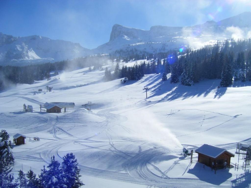 Studio Aux Pieds Des Pistes Saint-Étienne-en-Dévoluy Dış mekan fotoğraf